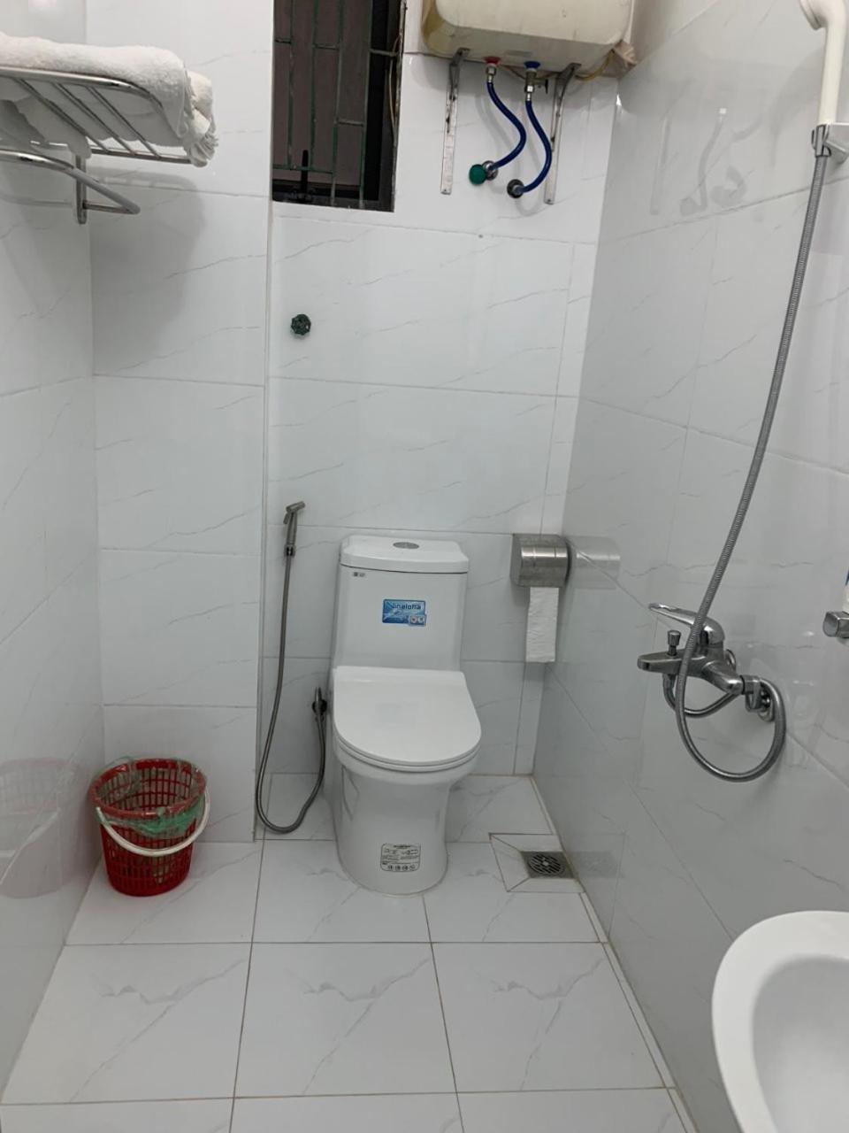 Quynh Yen Hotel Hạ Long Exterior foto