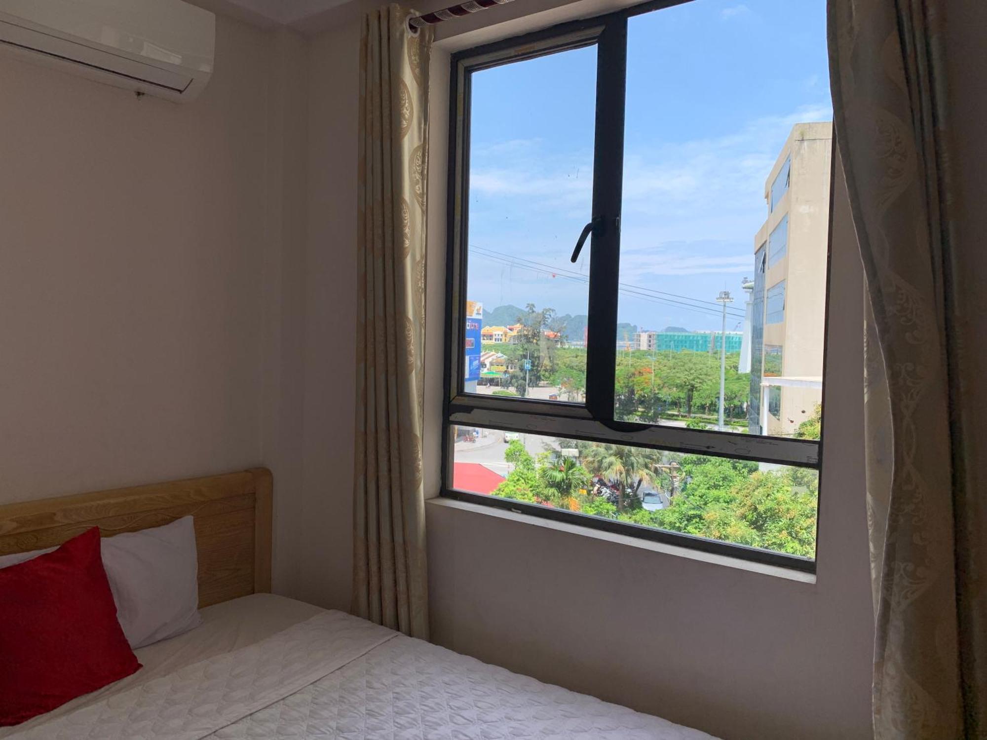 Quynh Yen Hotel Hạ Long Exterior foto
